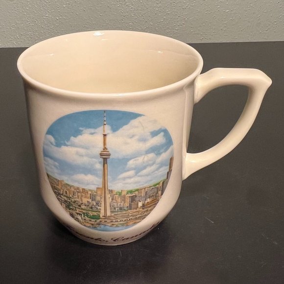 Vintage TORONTO CANADA Souvenir Mug w/ Full Color Cityscape ~ Irwin Specialties - Picture 6 of 9